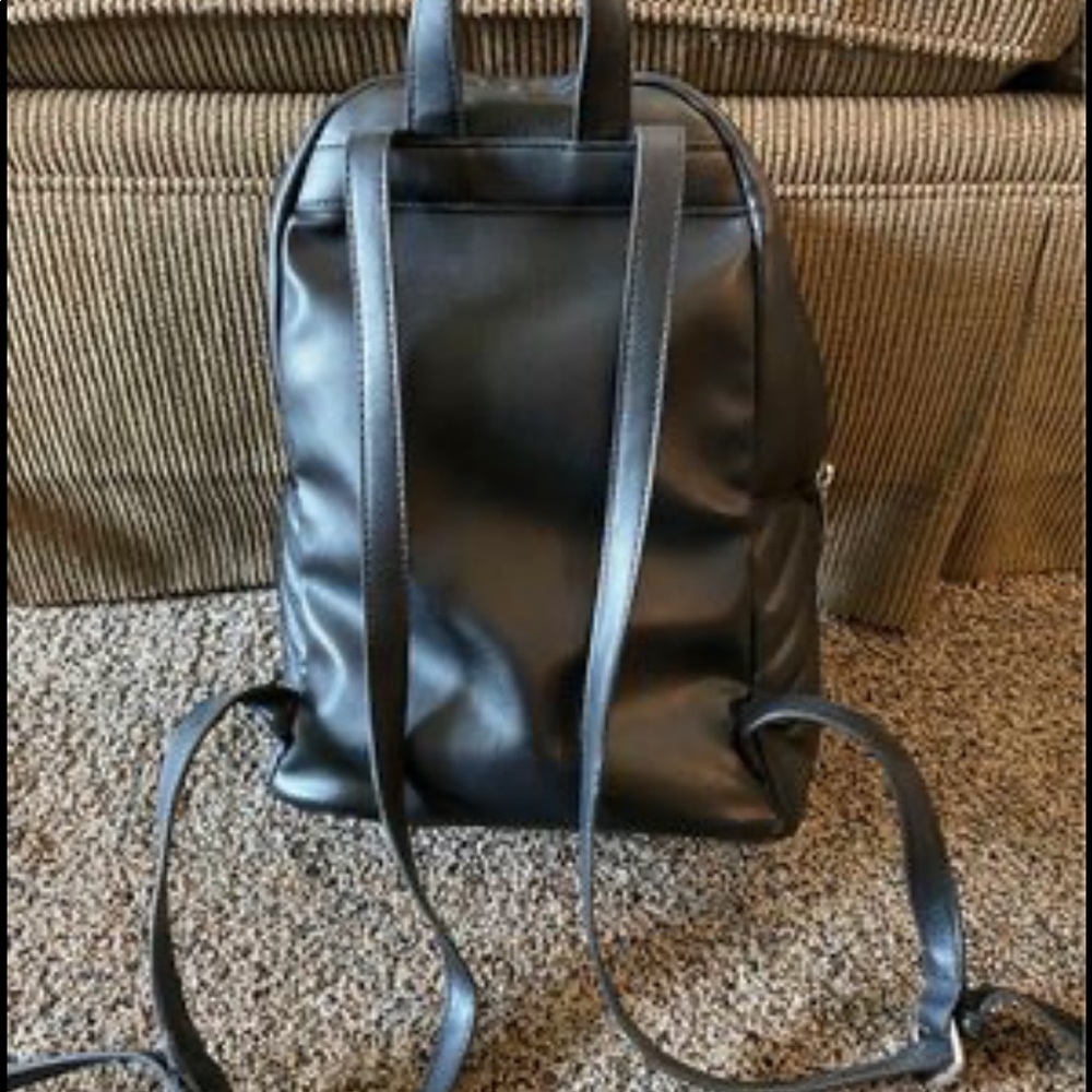 Sam Edelman Backpack! - Picture 2 of 2